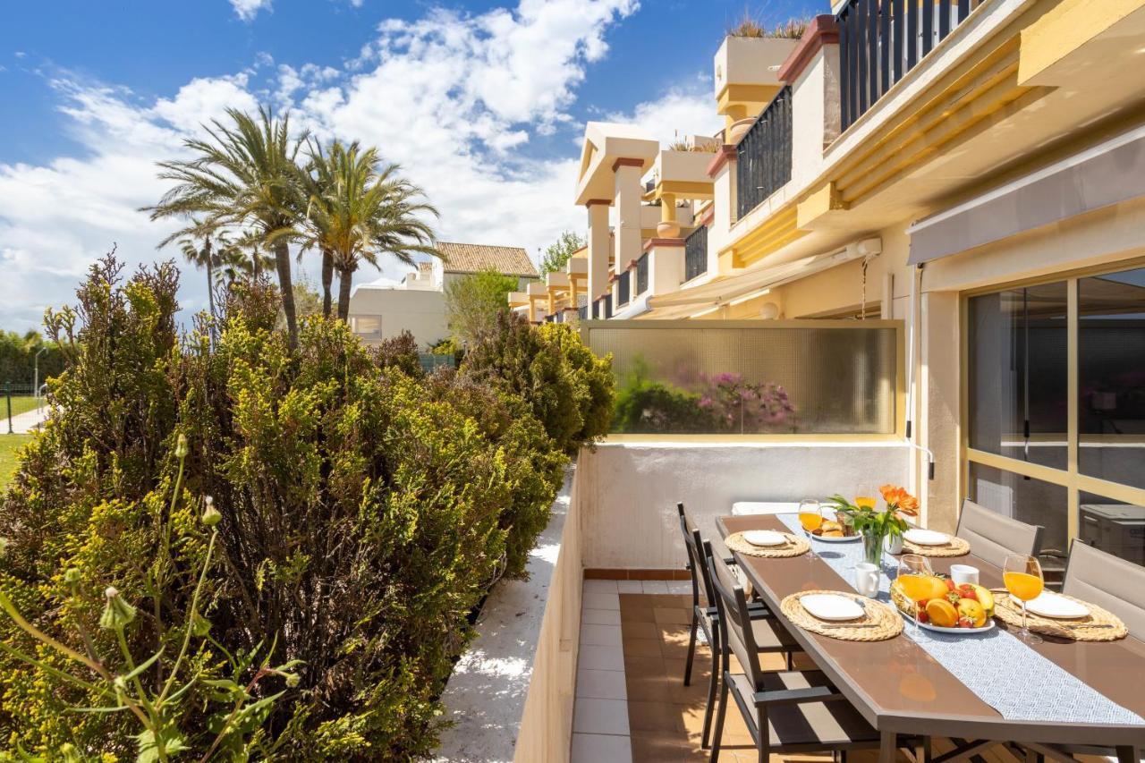 Oleholidays 806 Romana Playa Primera Linea De Playa Marbella Exterior photo